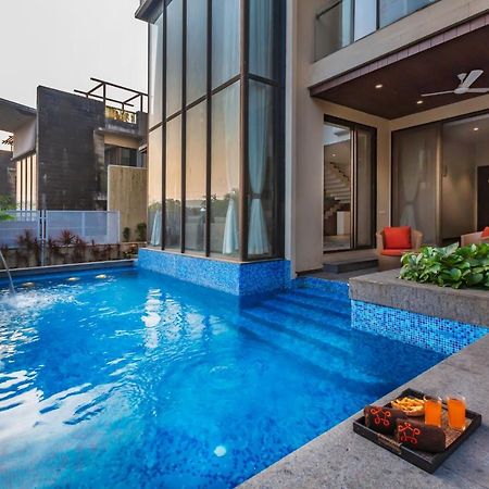 Saffronstays Aspen, Lonavala - Luxury Pool Villa With Games And Tv Room Near Bhushi Dam Luaran gambar